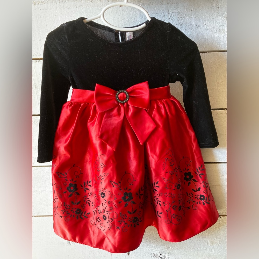 Youngland Christmas Dress 24 months -Reasonable Offers Welcome